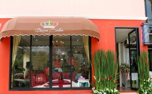 Queen Salon